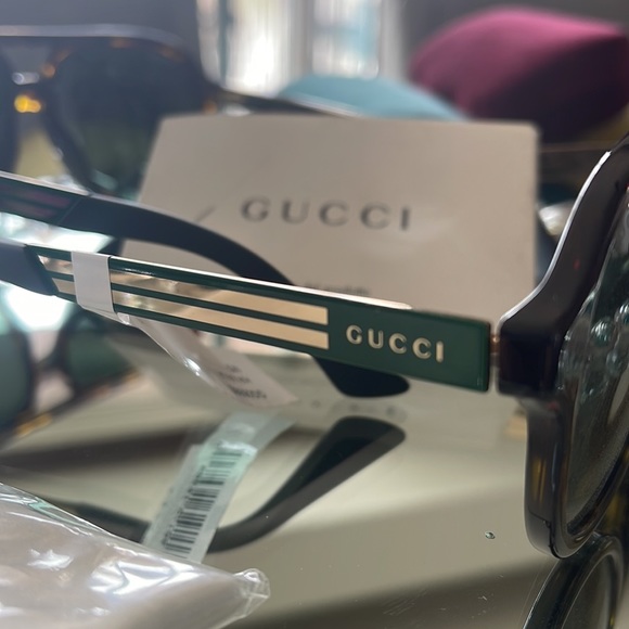 Gucci GG0688S 003 Aviator Sunglasses - Picture 7 of 12